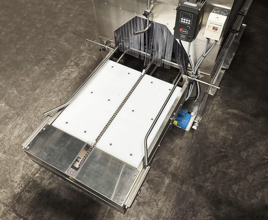 A&B Packing Equipment Inc. Krattenwasser LW42021 - Tuinbouw Marktplaats