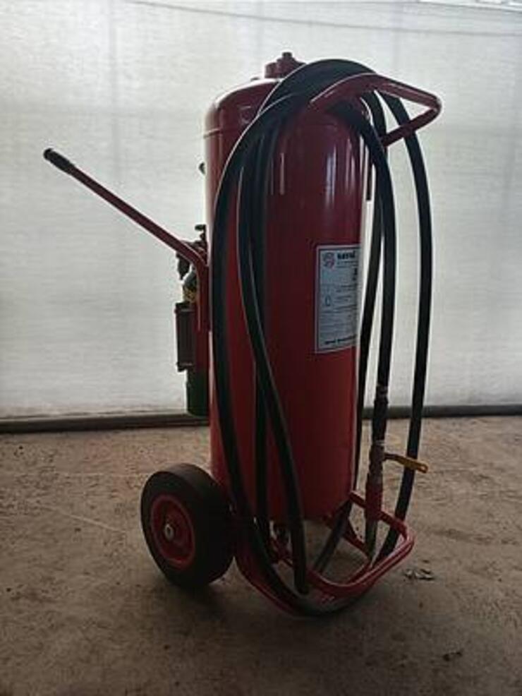 verrijdbare Saval Brandblusser (90L)