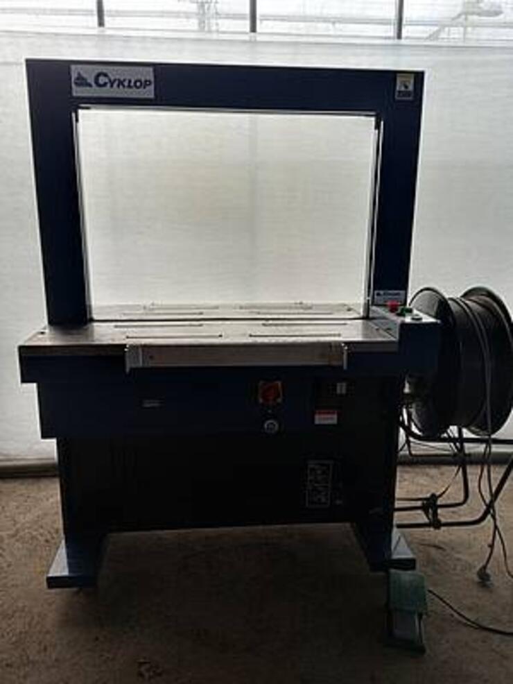 Bindmachine met automatisch voetpedaal