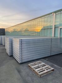 Containers/ Kweektafels -VERKOCHT-