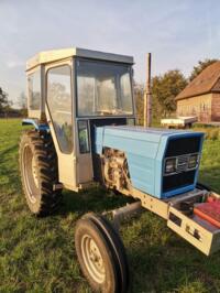 Tractor Landini 5500 met hoge bodemvrijheid 60 cm ideaal voor asperge teelt