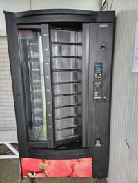 Verkoopautomaat Crane shopper 431 gekoeld te koop (met een oplosbare storing) 