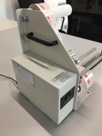 Te koop Tafelmodel Label dispenser Model AP165 NIEUW