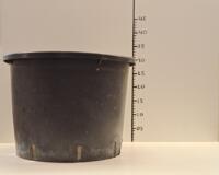 Grote partij mooie zwarte 25 liter / 35 cm rubberen potten