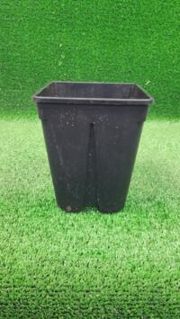 13.5 x 13.5 - 2 ltr - SanSan (Espagna) - vierkant - zwart - 600.000x