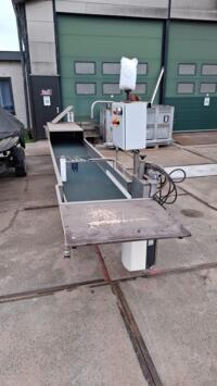 Te koop RVS waterunit gebruikt om stekbakken of trays te voorzien van water