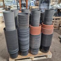 Mix-pallet gebruikte grotere potten / Mix-pallet Used pots bigger sizes / pottenhandel machines