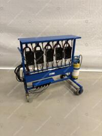 Acculaadstation inclusief lader(gebruikt) (AL1) Steenks Service 4x op voorraad