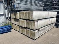 Platenvoet 3200 mm | Hoogte: 450 mm | Beschikbaarheid: 120 stuks